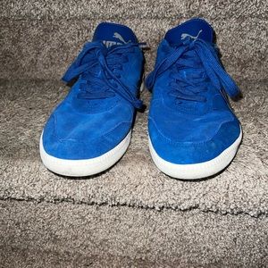 Men’s size 12 royal blue PUMA